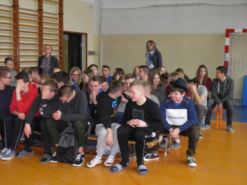 Przedstawienie "Niekochany"